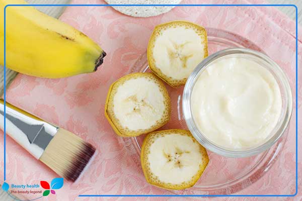 Máscara de banana e iogurte para clarear a pele